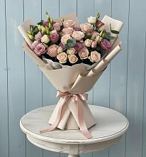 Букет цветов из:  Розы и Лизиантусы в Лохино