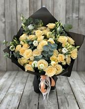 Букет цветов из:  Розы и Лизиантусы в Лохино