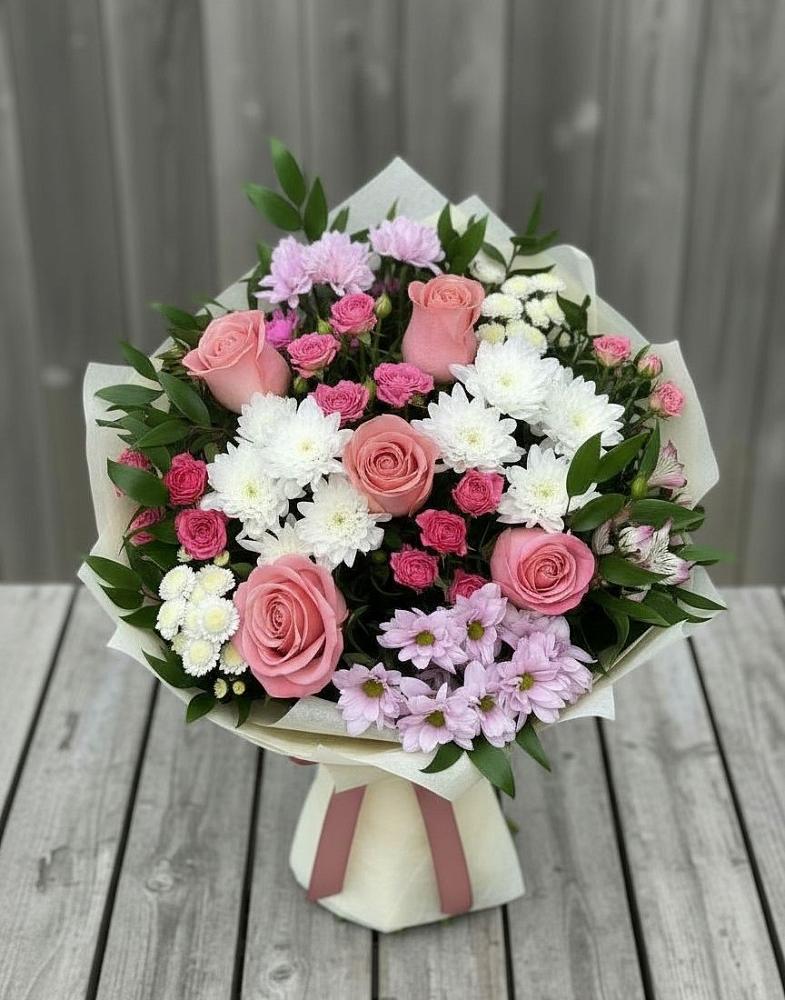 Букет цветов из: Альстромерии, Гвоздики, Розы и Хризантемы в Лохино