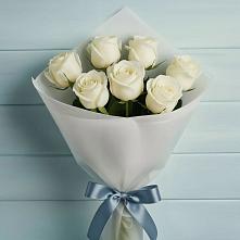 Букет 7 Белых роз Эдлесс Лав в Лохино