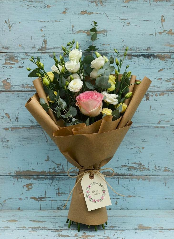 Букет цветов из: Розы и Лизиантусы в Лохино