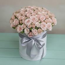 Цветочная композиция из Розы в шляпной коробке в Лохино