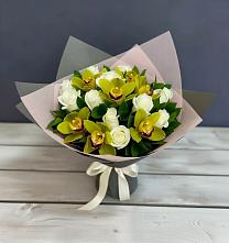 Букет цветов из:  Орхидеи и Розы в Лохино