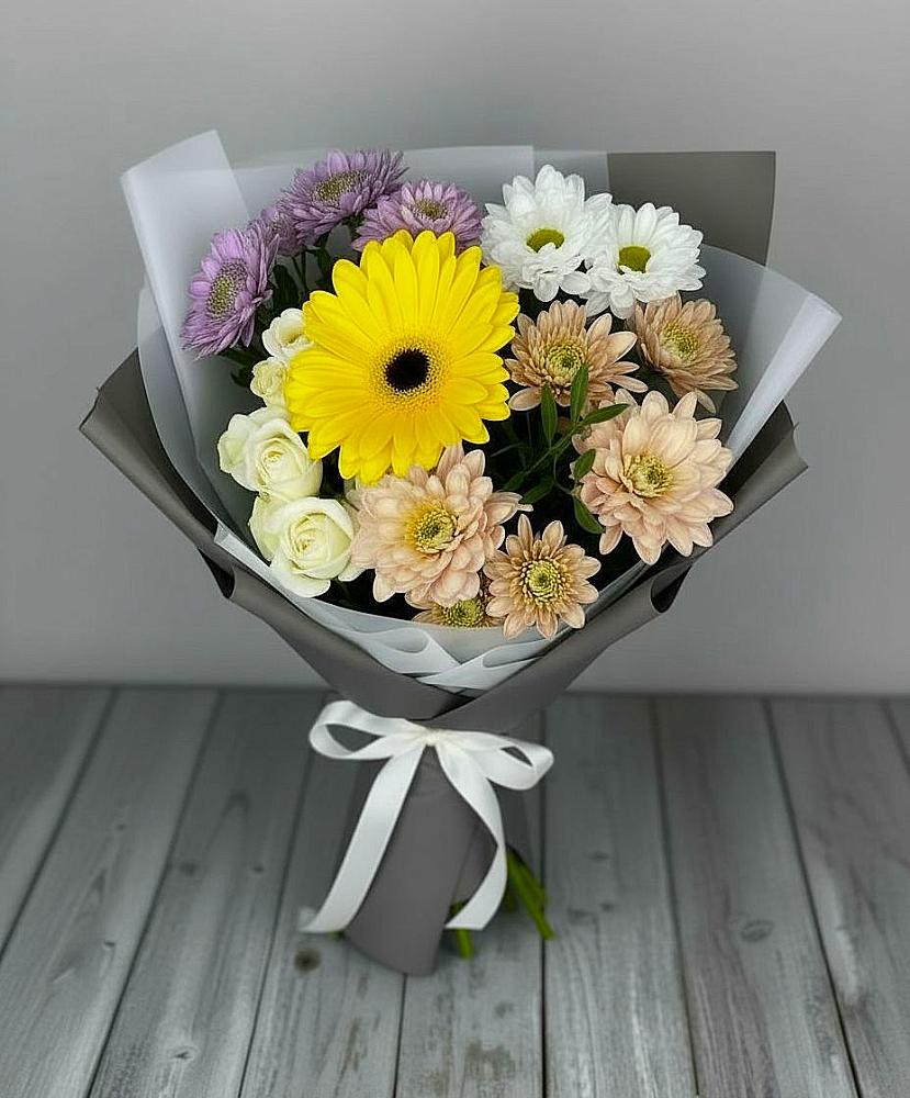 Букет цветов из: Розы, Герберы и Хризантемы в Лохино