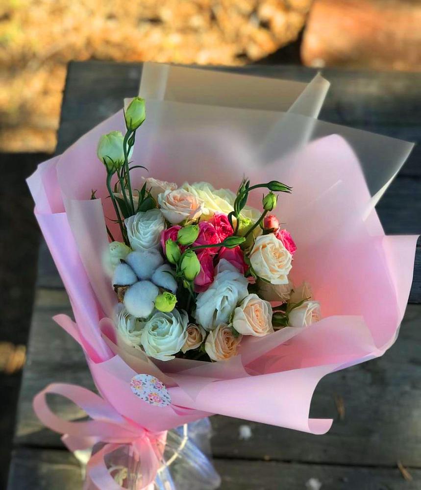 Букет цветов из: Розы и Лизиантусы в Лохино