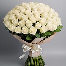 Букет 101 беля роза Белоснежка в Лохино