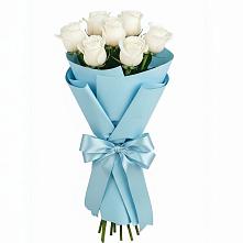 Букет 7 белых роз Проуд в Лохино