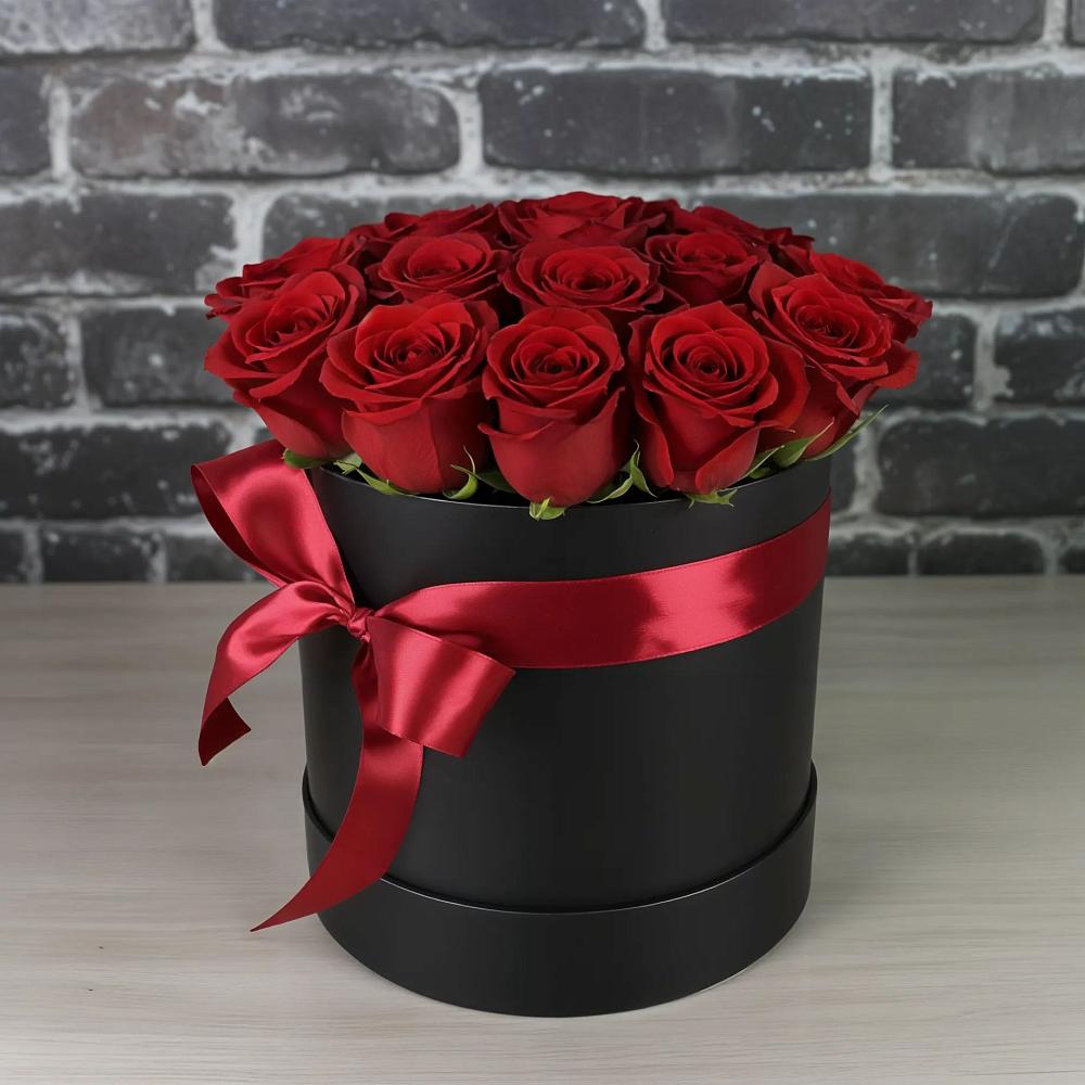 Цветочная композиция из Розы в шляпной коробке в Лохино